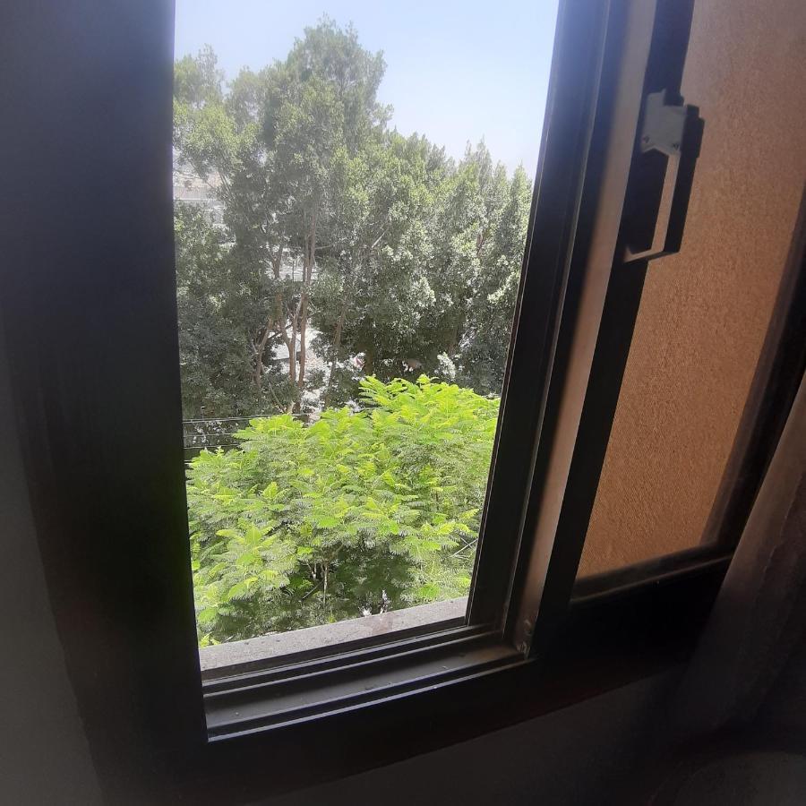 Panorama Apartment With A Charming View Of Cairo International Airport All The Apt For You With Free Airport Pick Up Or Drop Off Limousine شقة بانوراما بإطلالة ساحرة على مطار القاهرة الدولي Exterior foto